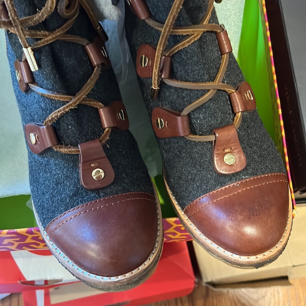 Tory Burch Marley 75mm wedge veg leather/shearling boot - Picture 4 of 4